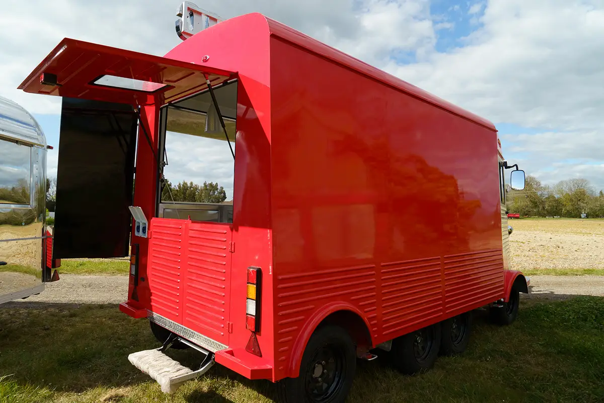 Citroen HY trailer photo 3